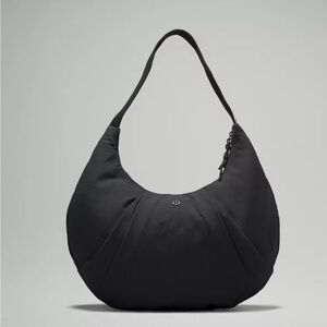 Pleated Shoulder Bag 10L